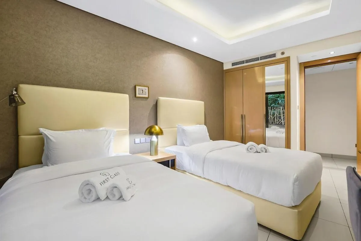 Apartment First Class 2Br Ultimate Luxury & Glam Escape Dubai