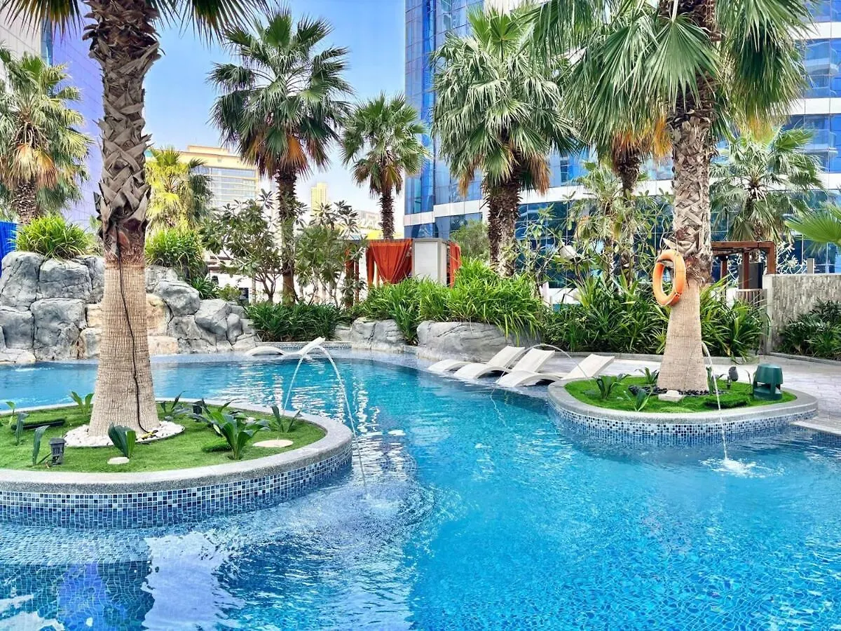 Apartment First Class 2Br Ultimate Luxury & Glam Escape Dubai