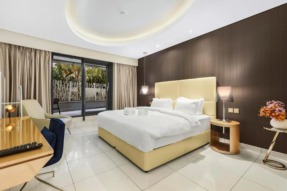 First Class 2Br Ultimate Luxury & Glam Escape Dubai Apartment