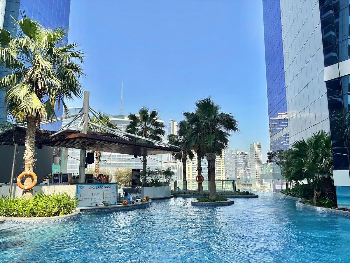 First Class 2Br Ultimate Luxury & Glam Escape Dubai Apartment